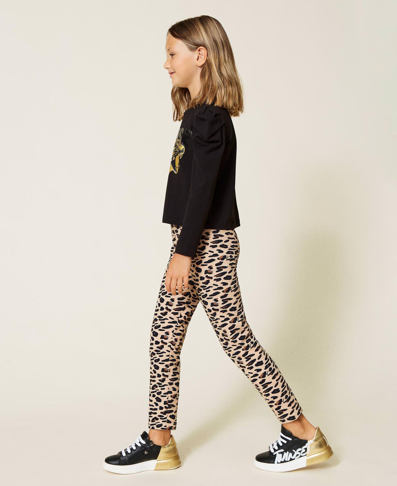 T-shirt with print and animal print leggings Two-tone Black / Leopard Spot Print Girl 212GJ2252-02