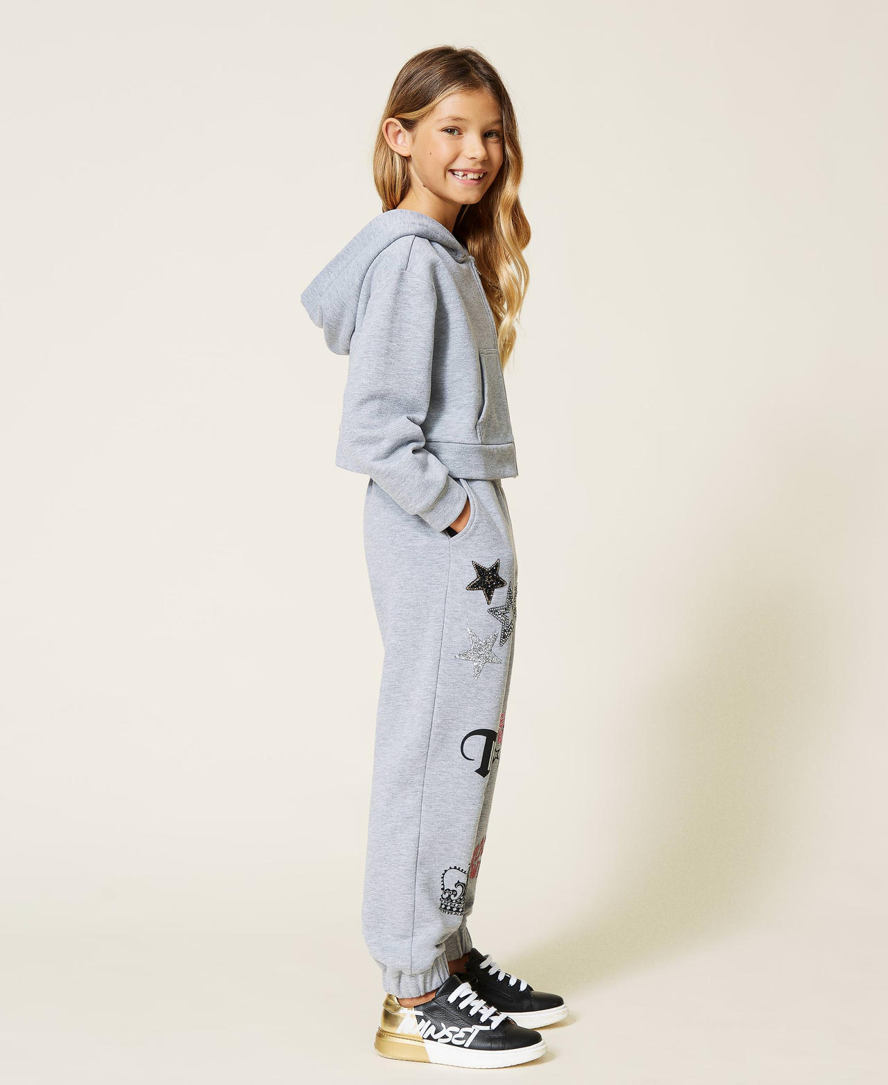 Embroidered sweatpants Light Gray M&eacute;lange Girl 212GJ2294-02