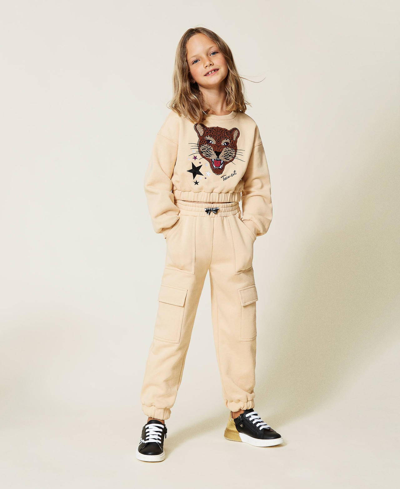 Joggers with pockets "Marzipan" Beige Girl 212GJ230C-02