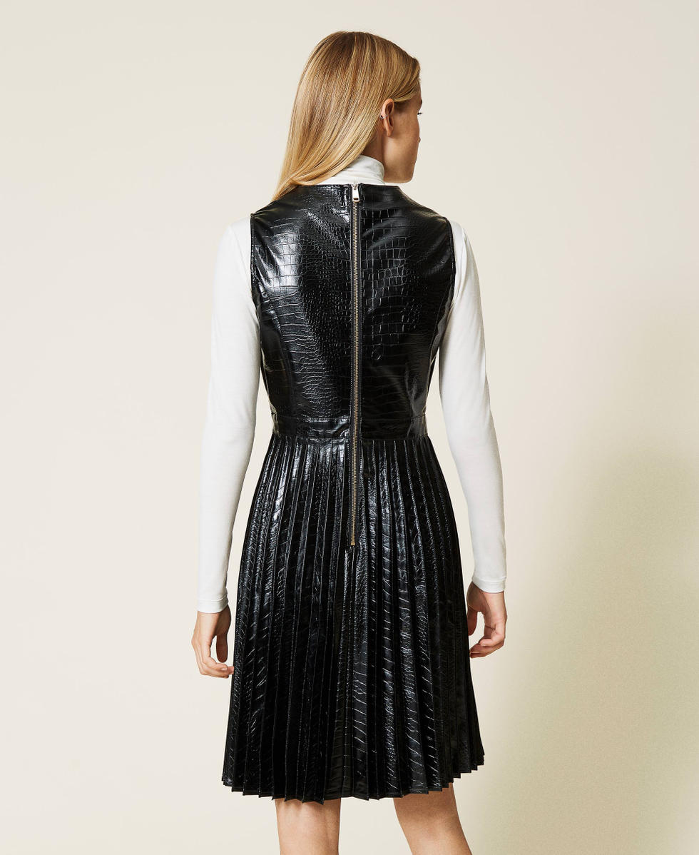 Kleid mit Krokopr&auml;gung Schwarz Frau 212LI2EDD-04