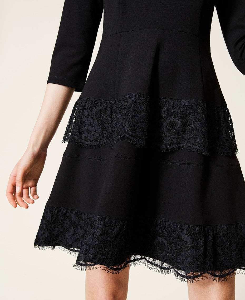 Платье с кружевными оборками Черный женщина 212LI2RGG-05
