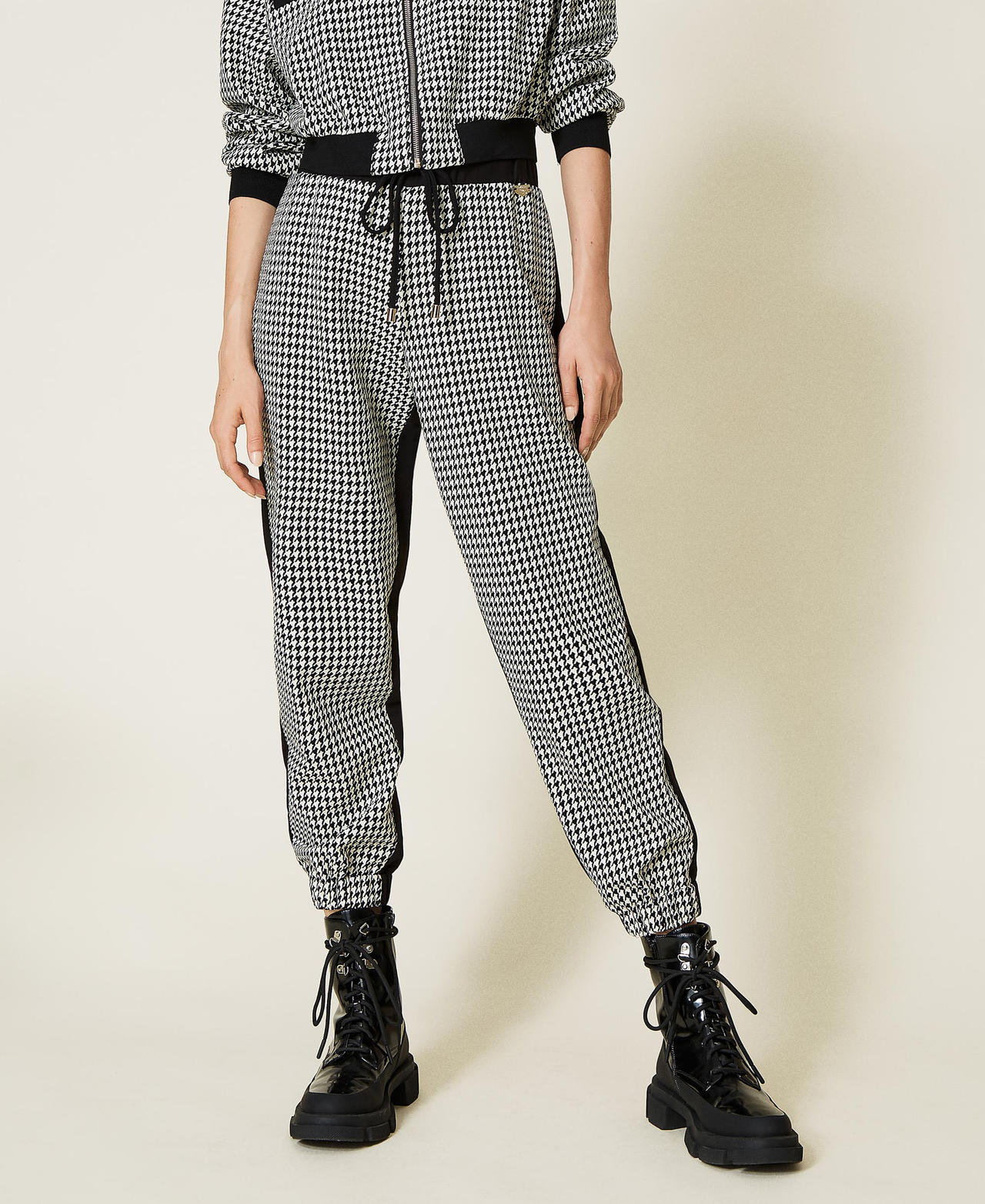 Houndstooth joggers Ivory Houndstooth / Black Woman 212LI2YCC-02
