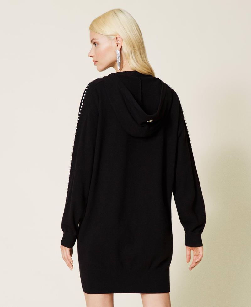 Strickkleid mit Perlen Schwarz Frau 212LI3PBB-04