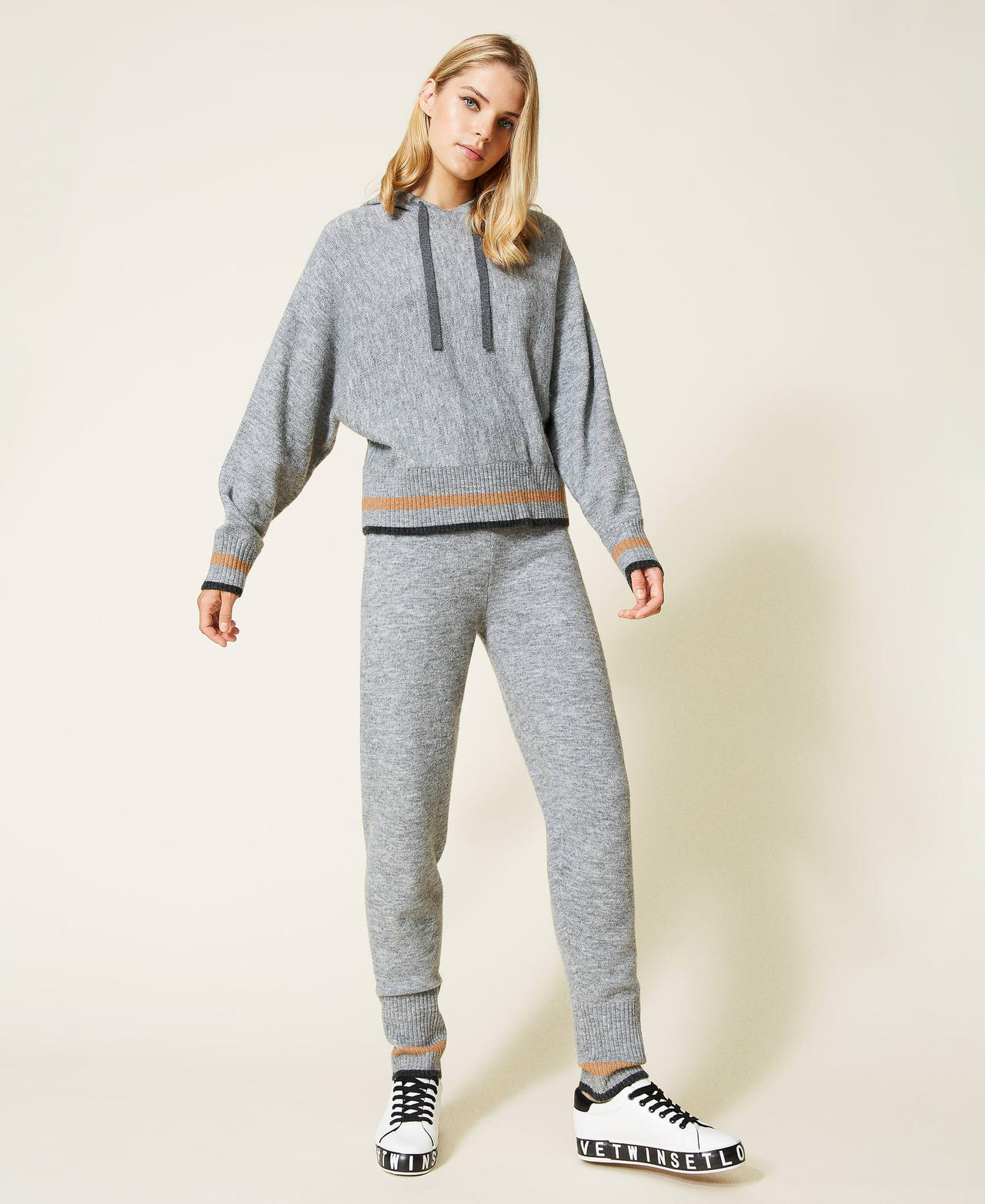 Hooded jumper and joggers Grey Marl / Anthracite / Desert Light Multicolour Woman 212LI3QGG-02