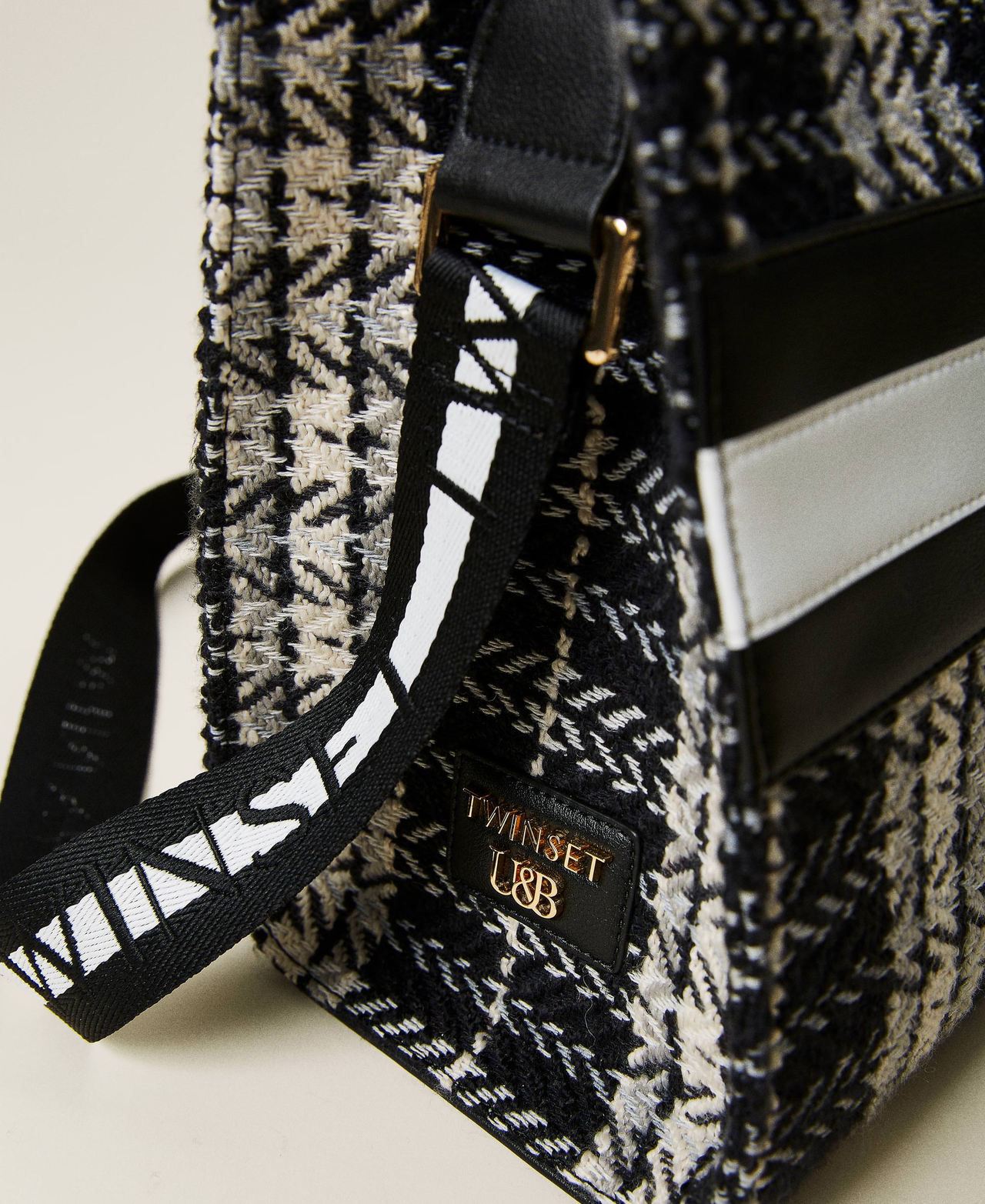 Karierter Shopper mit Logo Karomuster Schwarz Frau 212LI7ZYY-03