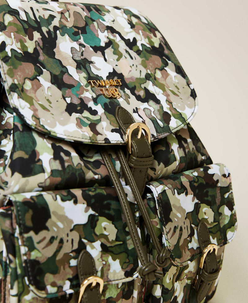 Camouflage print backpack with logo Jungle Camouflage Print Woman 212LI7ZZZ-04