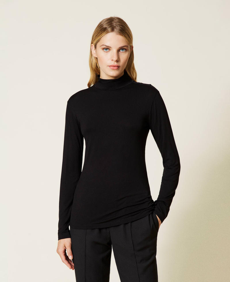Turtleneck jumper with buttons Black Woman 212LL2AAA_00006_01