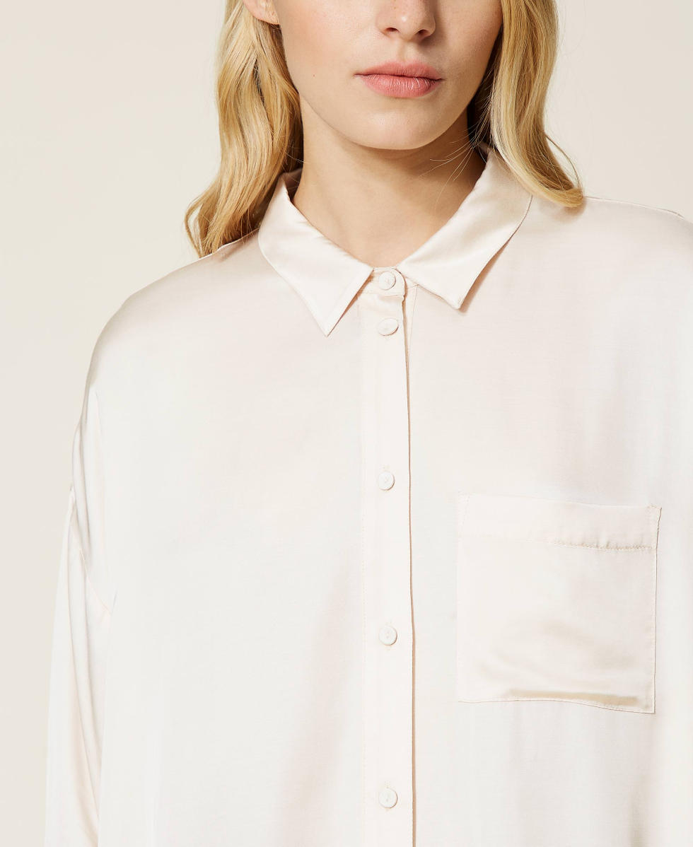 Chemise en satin avec dentelle Bicolore Beige &laquo;&thinsp;Shell&thinsp;&raquo; / Noir Femme 212LL2BMM-04