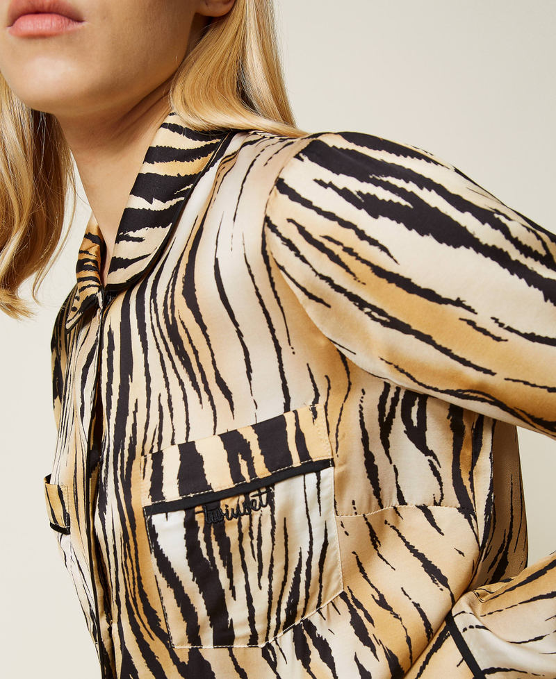 Camicia in raso a stampa animalier Stampa Tigre Donna 212LL2ELL-01
