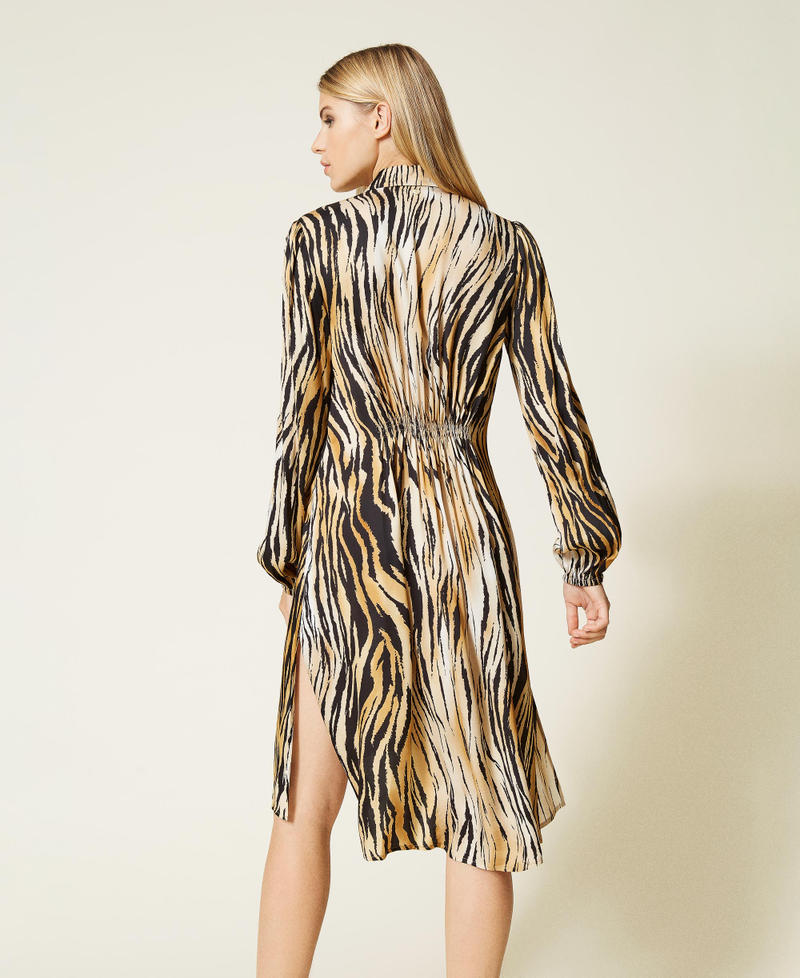 Платье-рубашка из атласа с животным принтом Набивной Тигровый женщина 212LL2EPP-03
