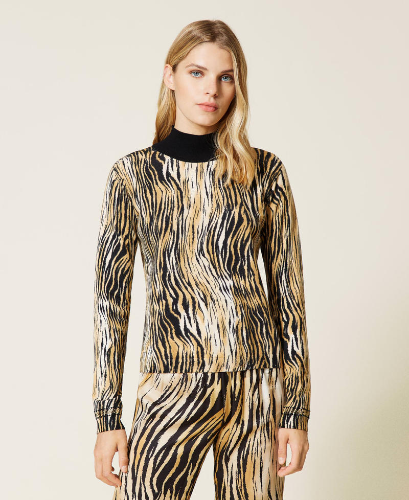 Jersey de cuello alto con estampado animal print Estampado Tigre Mujer 212LL3JEE-02