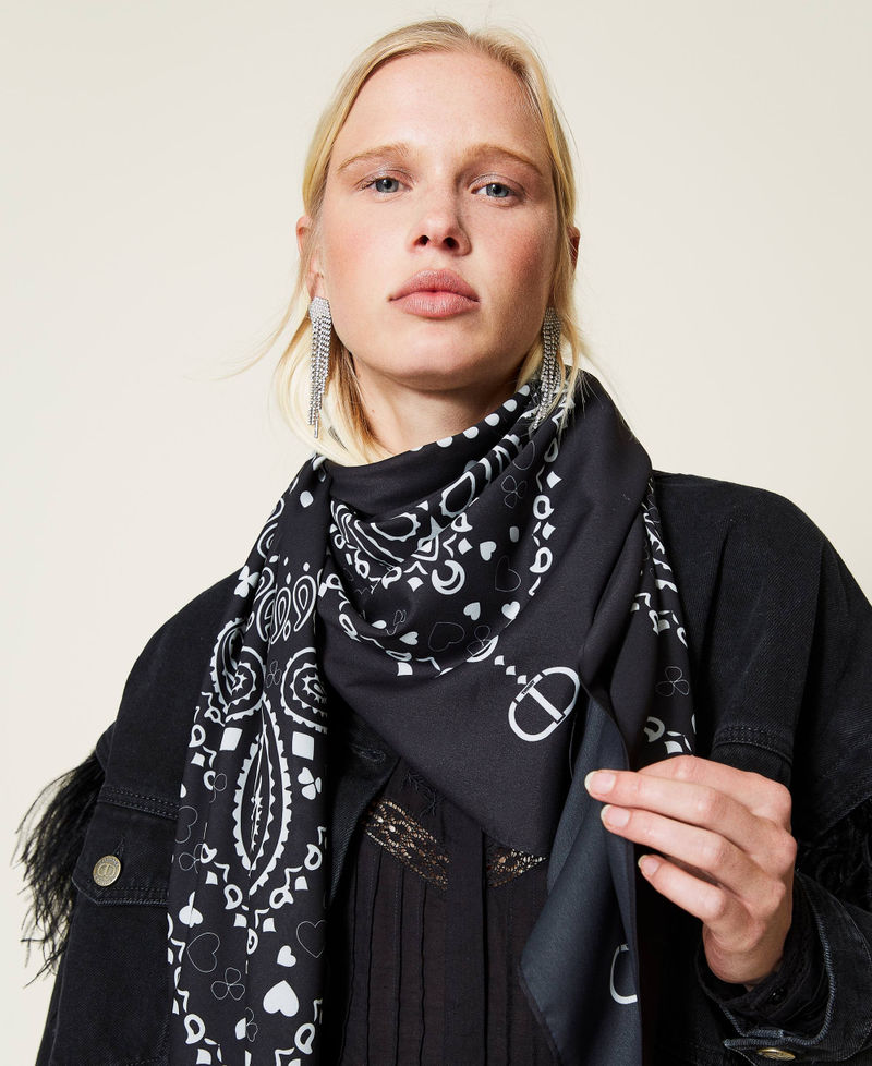 Куфия с бандана-принтом и логотипом Принт Овал Белый "Снег"/Черный женщина 212TA404A-0S