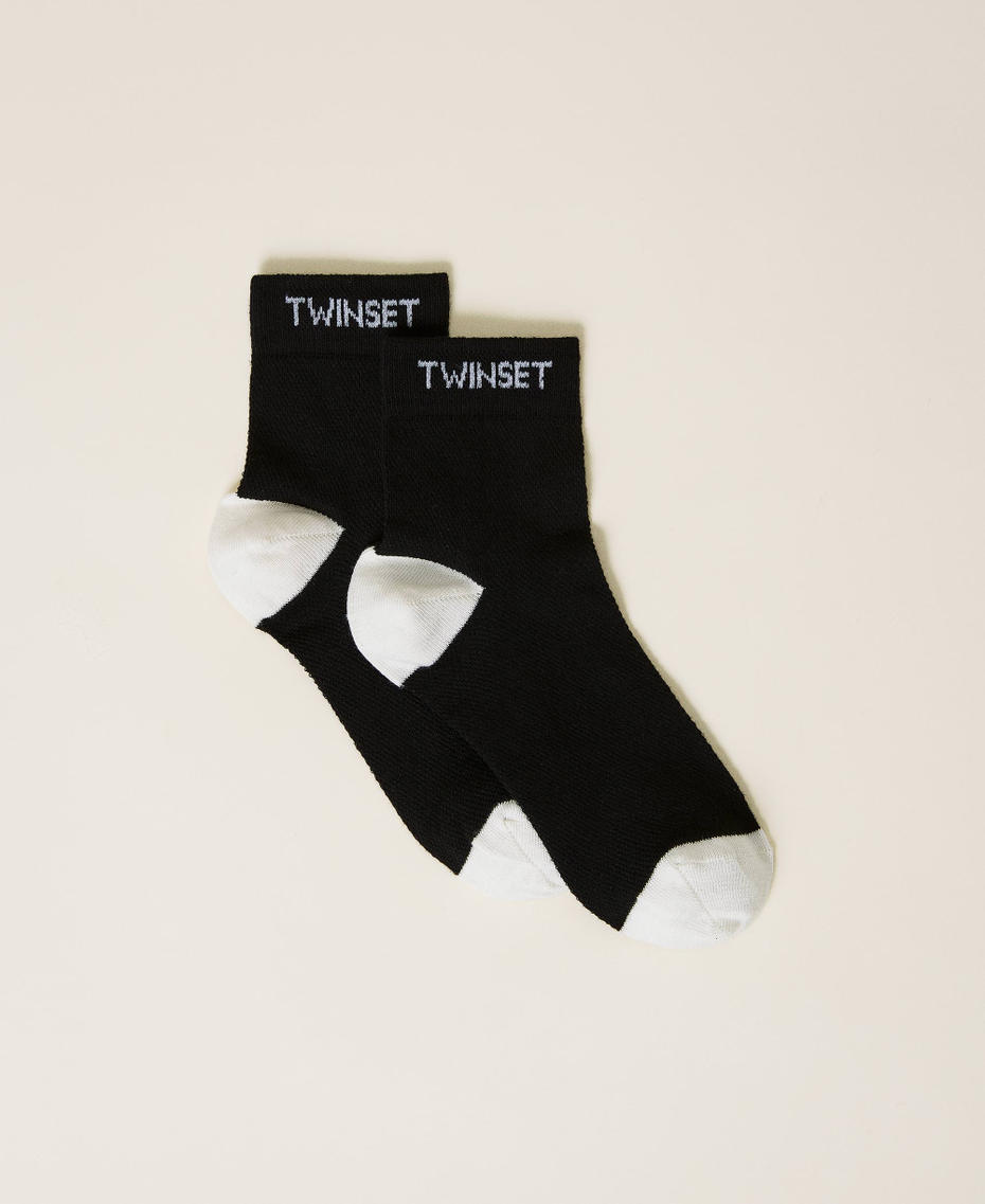 Cotton blend beanie with logo Bicolour "Snow" White / Black Woman 212TA4061-01