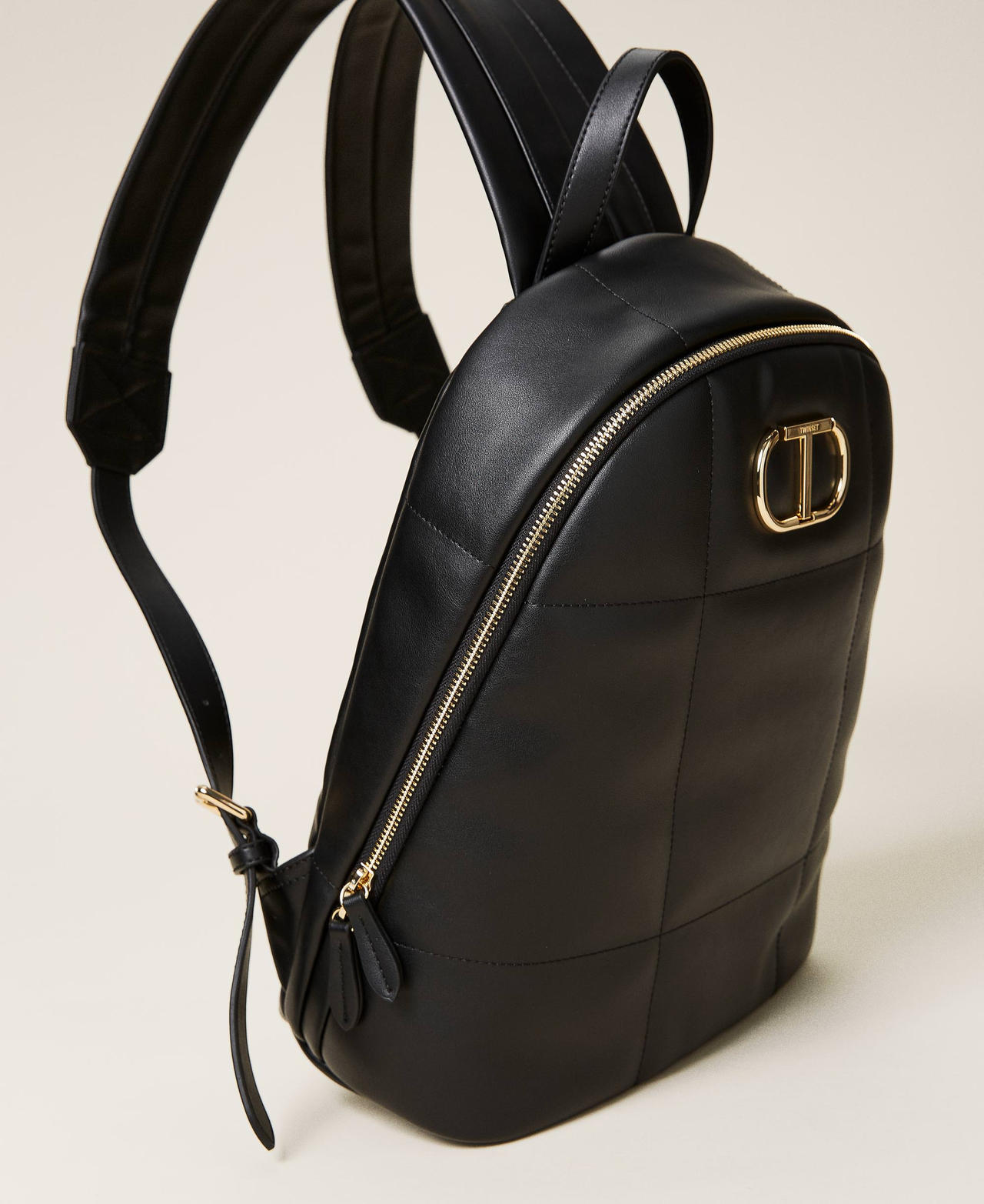 Стеганый рюкзак с логотипом Черный женщина 212TB7250-02