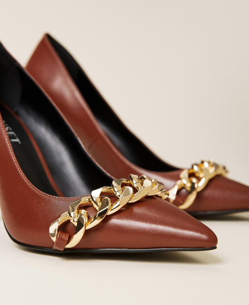 Court shoes with chain Leather Brown Woman 212TCP03A-03