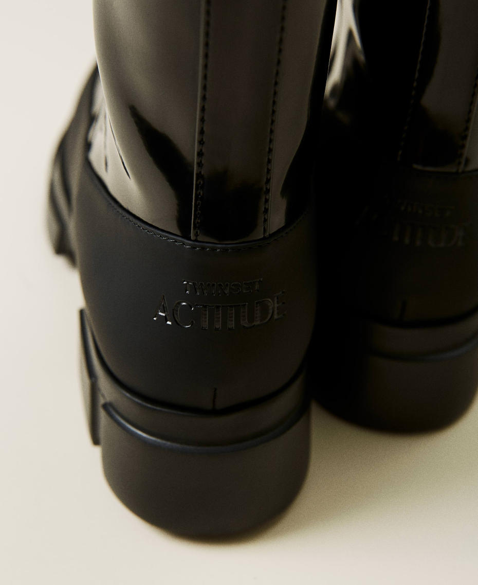 Combat-Boot in Lackoptik Schwarz Frau 212TCP042-05