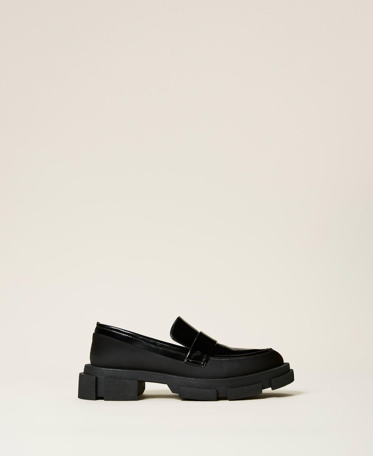 Patent leather moccasins Black Woman 212TCP044-02