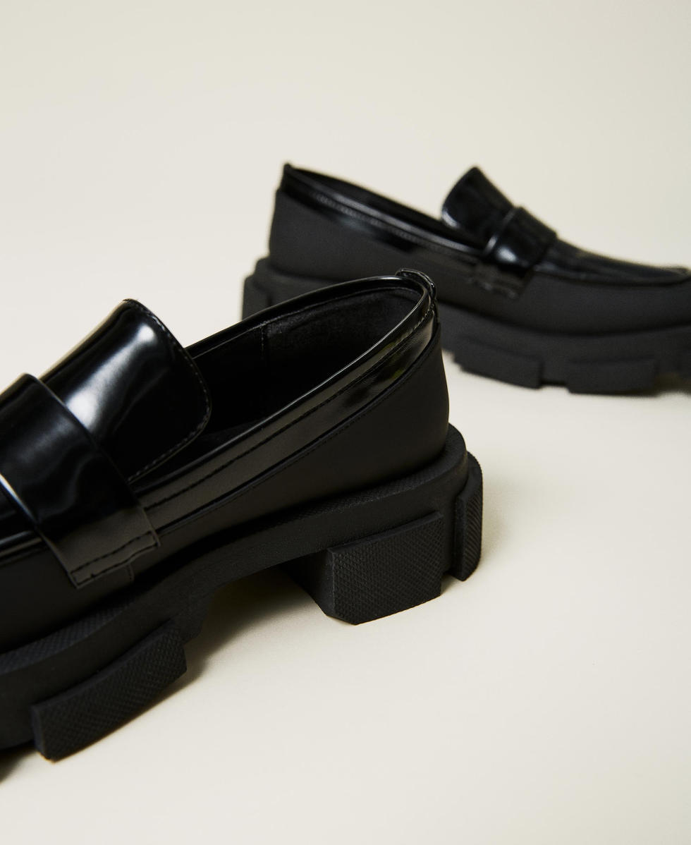Patent leather moccasins Black Woman 212TCP044-03