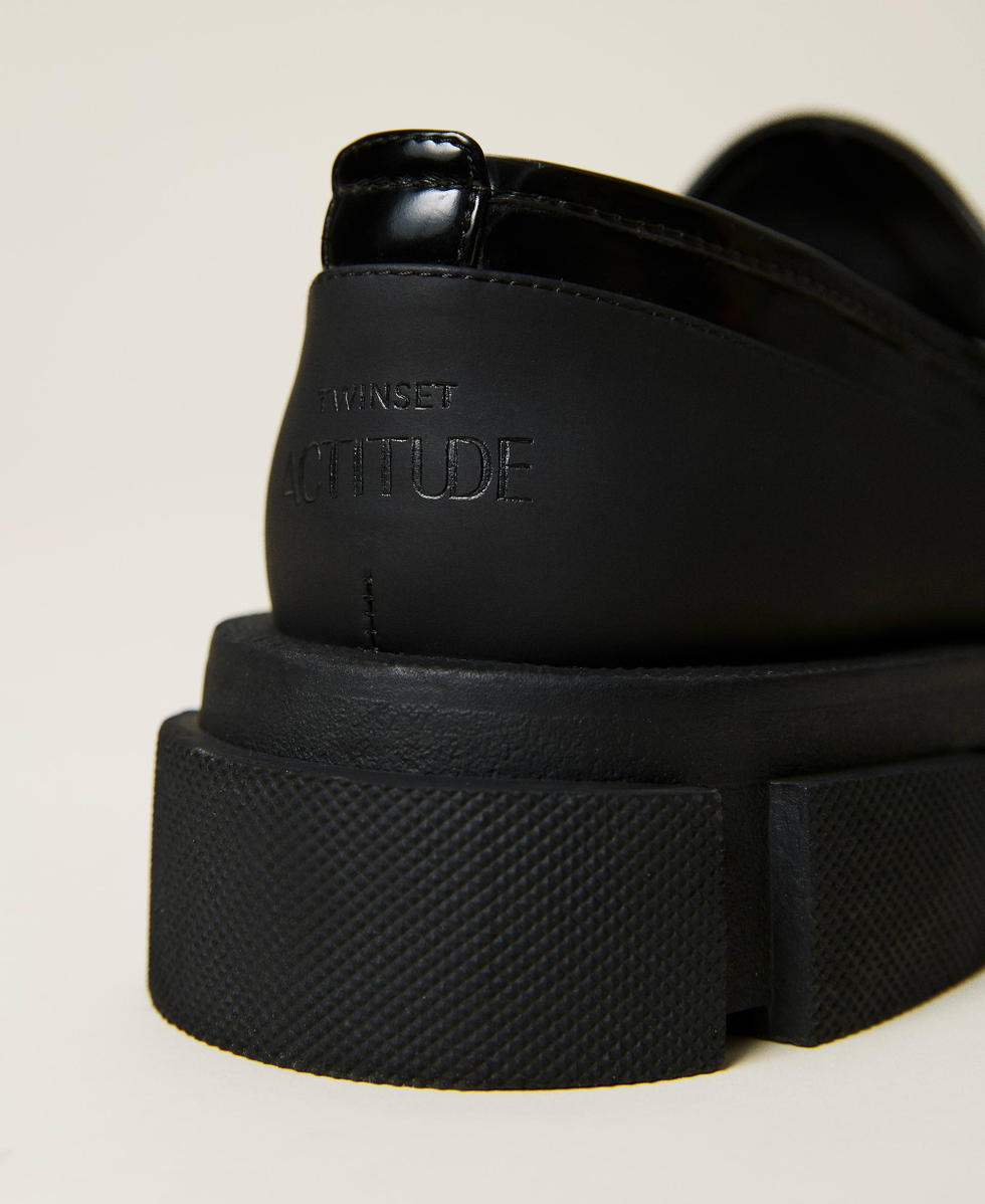 Patent leather moccasins Black Woman 212TCP044-05