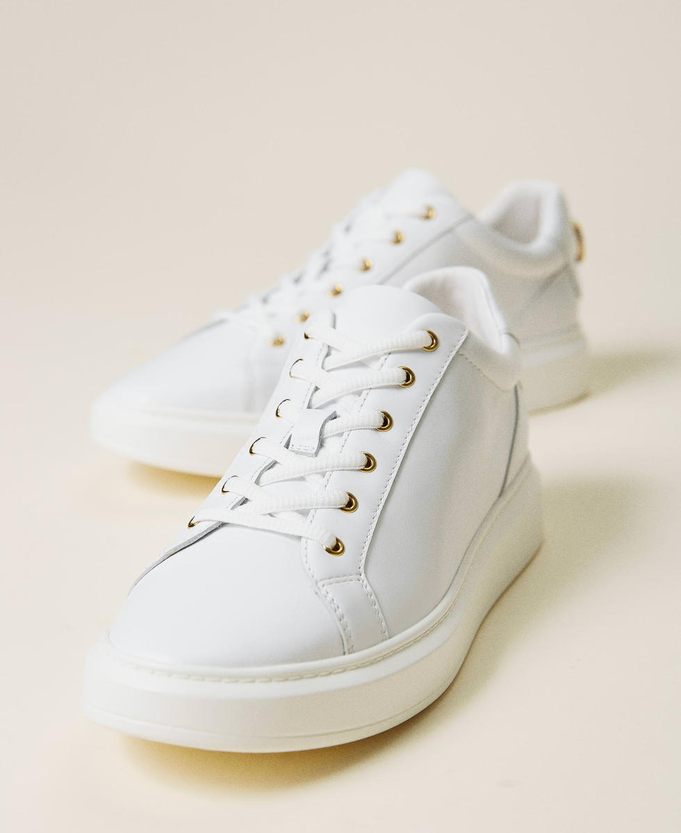 Baskets en cuir avec logo et strass