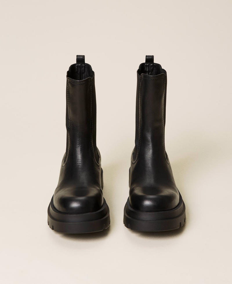 Stivaletti in pelle con elastico Nero Donna 212TCP232-05