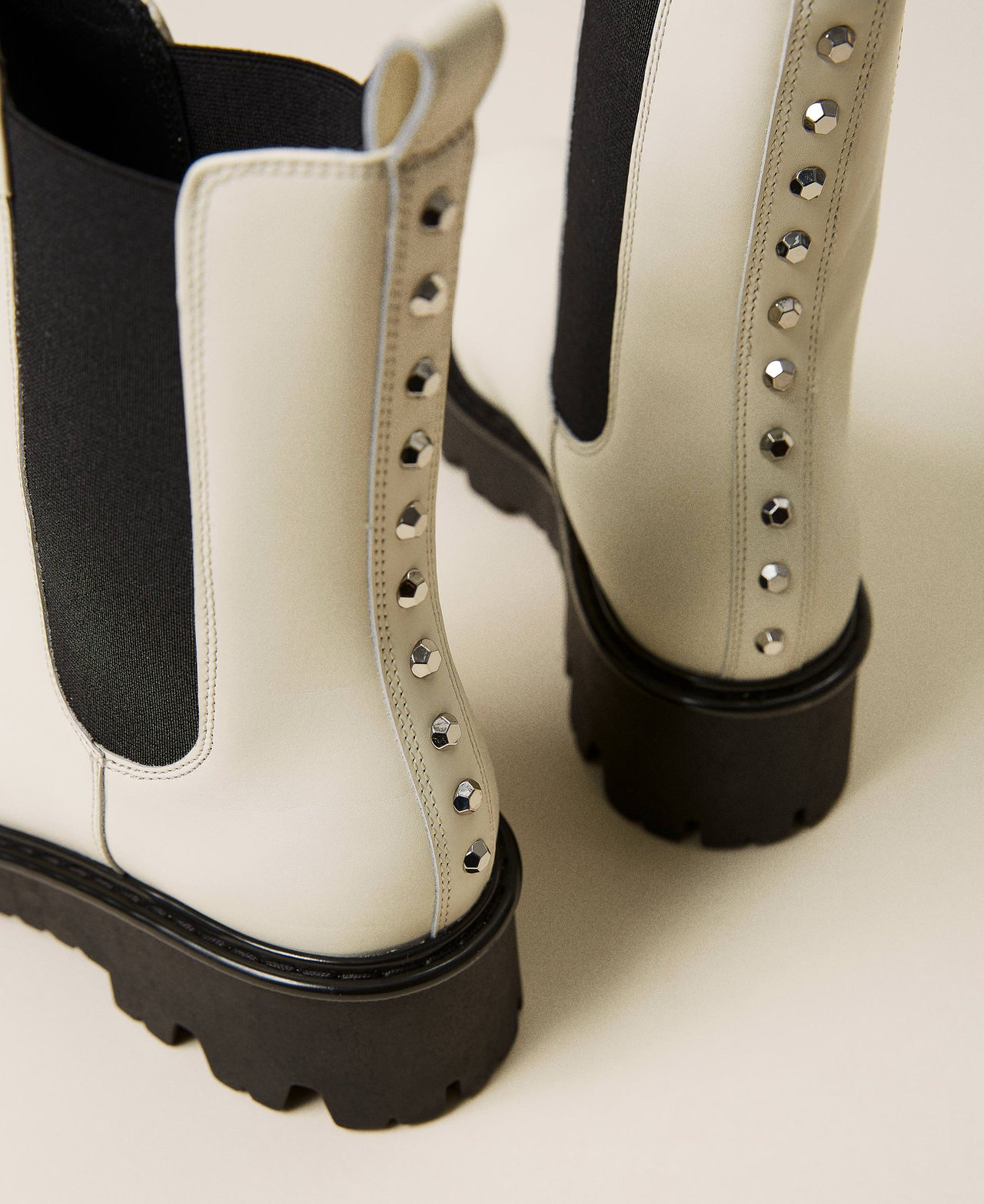 Leather ankle boots with studs Off White Woman 212TCT012-02