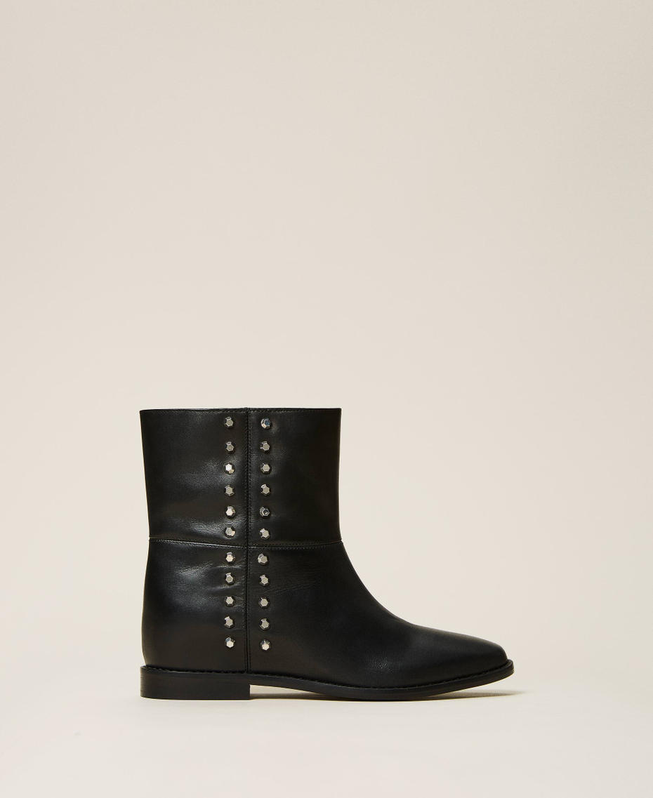 Leather boots with studs Black Woman 212TCT062-01
