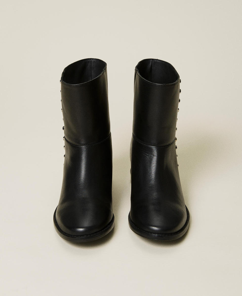 Stivali in pelle con borchie Nero Donna 212TCT062-05