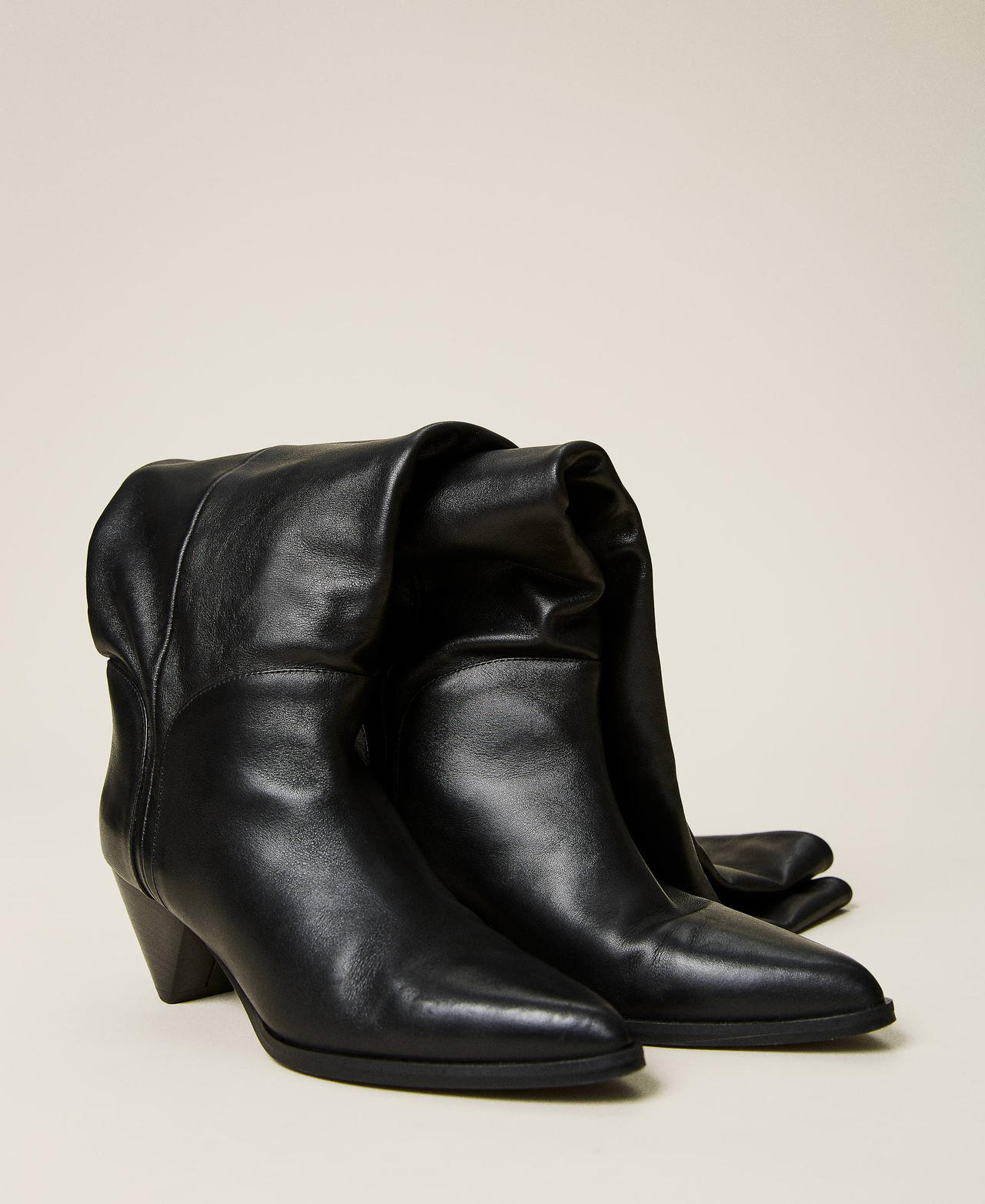 Thigh-high nappa boots with cone-shaped heel Black Woman 212TCT110-03