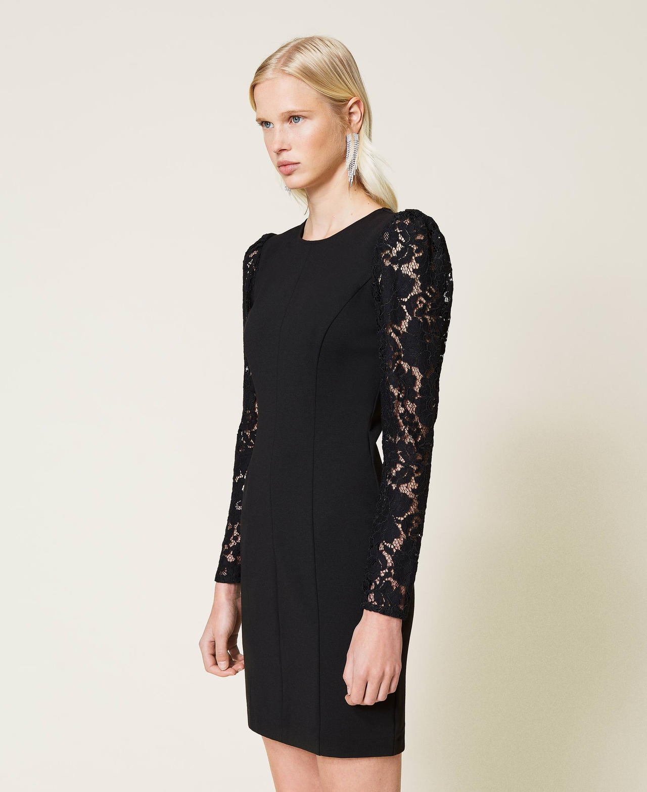 Fitted dress with macramé lace Black Woman 212TP2059-02