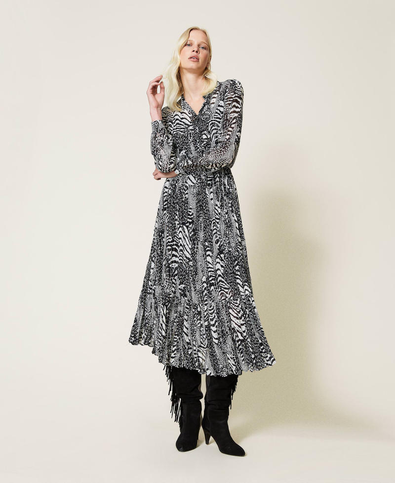 Long creponne dress with animal print Snow / Black Animal Print Patch Woman 212TP2100-01