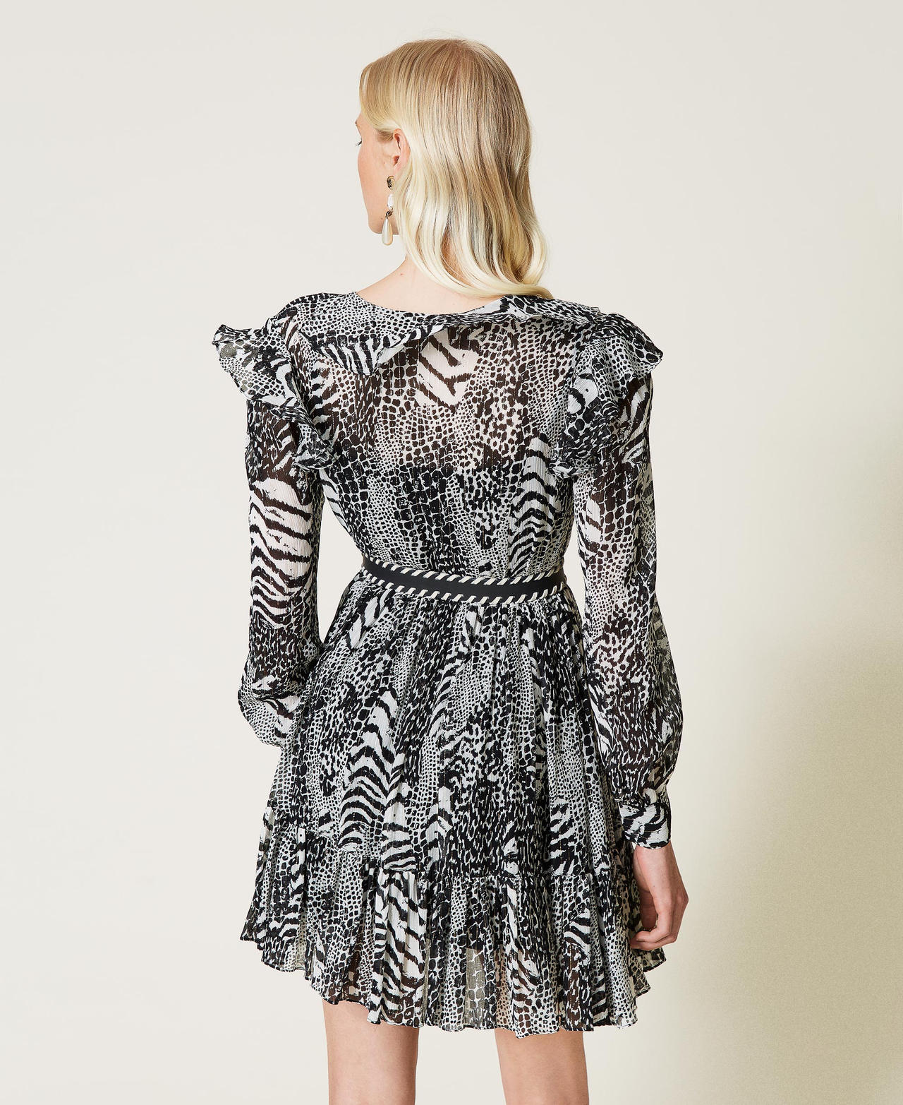 Creponne dress with animal print Snow / Black Animal Print Patch Woman 212TP2102-03