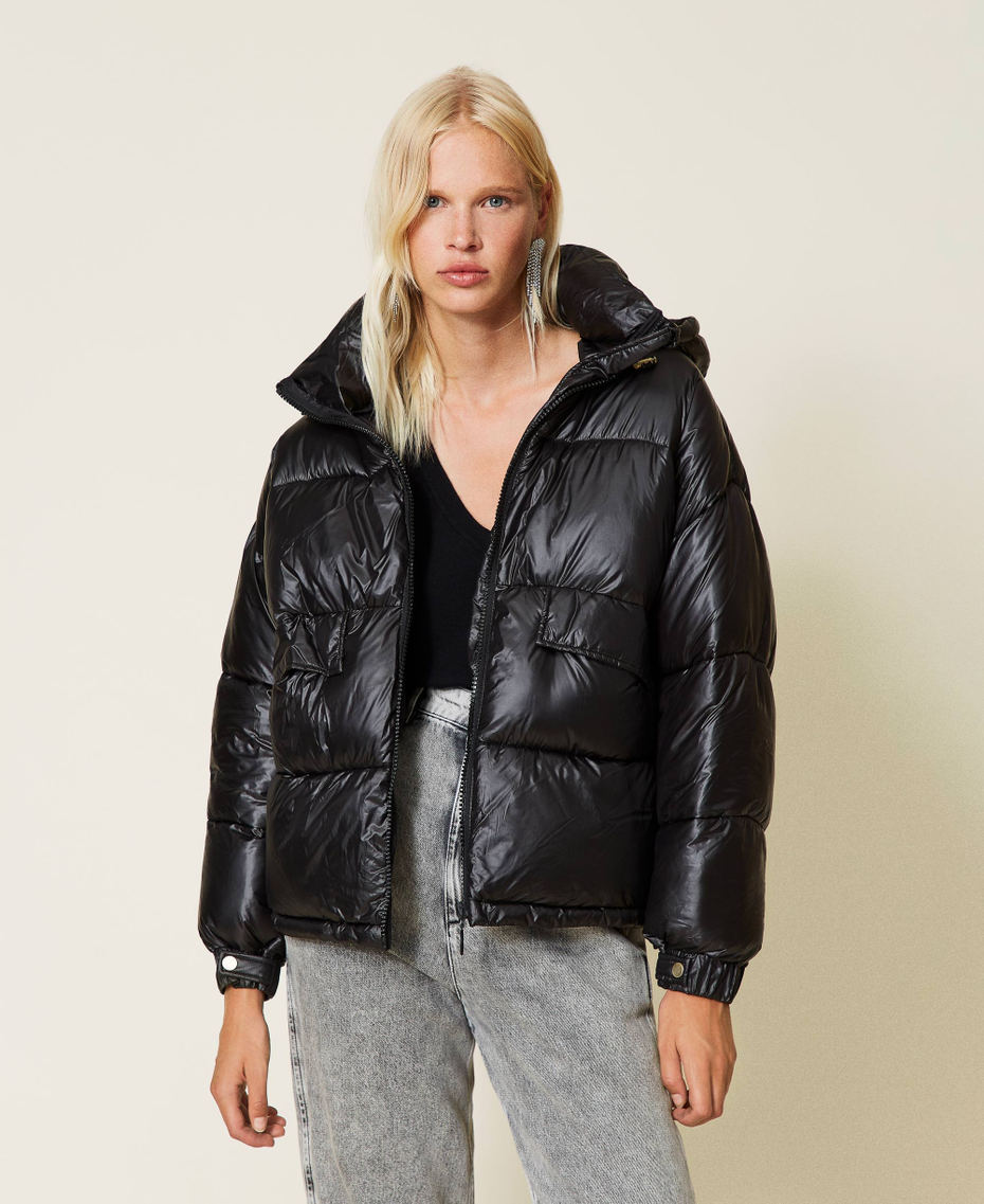 Ultra-light puffer jacket with hood Black Woman 212TP214E-01