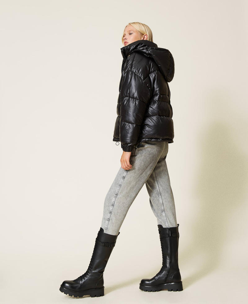 Ultra-light puffer jacket with hood Black Woman 212TP214E-02