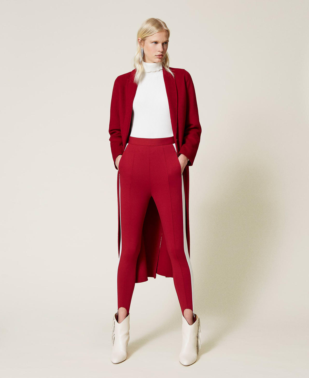 Legging bicolore avec étriers Bicolore Rouge Framboise Foncé / Blanc « Neige » Femme 212TP2163-02