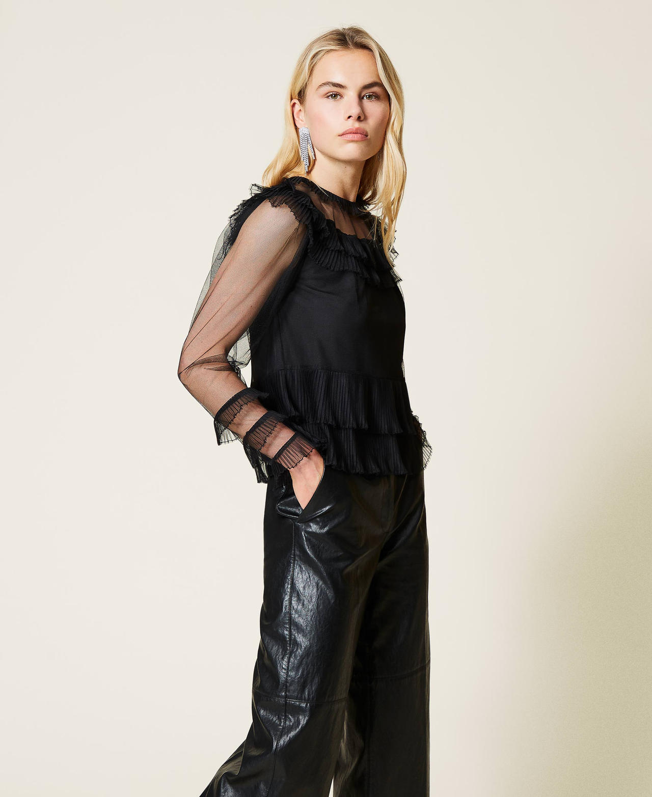 Pleated flounce tulle blouse Black Woman 212TP2202-02