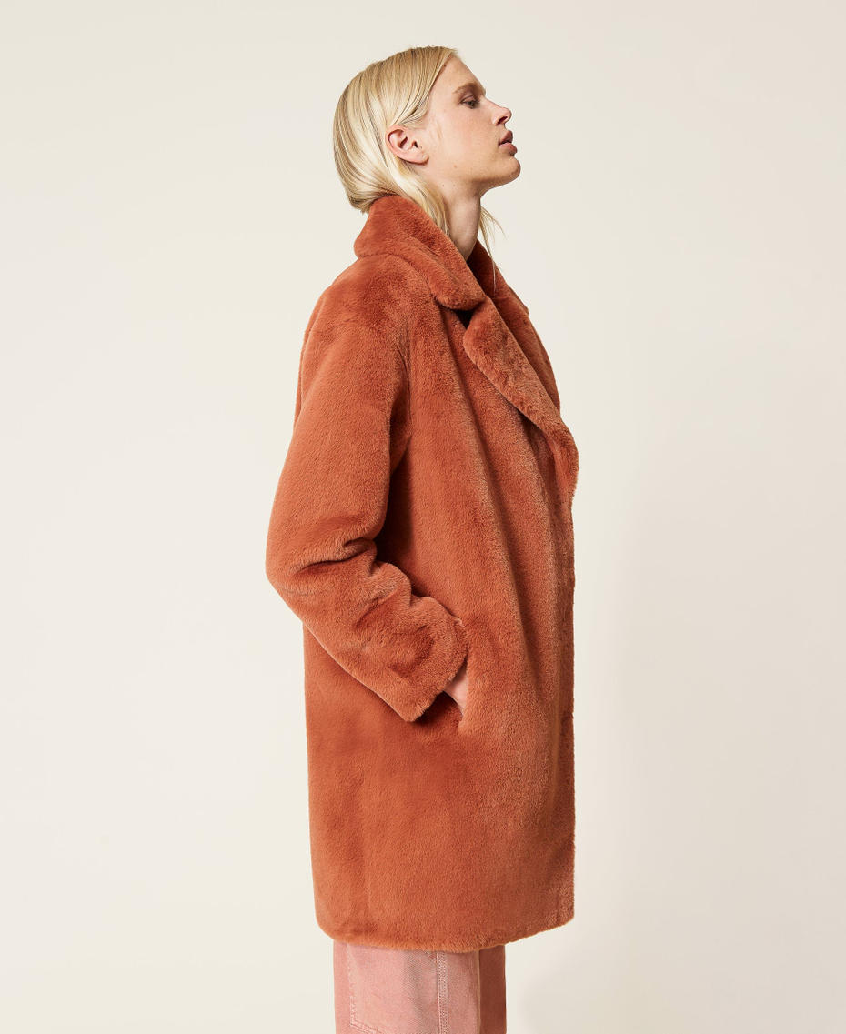 Однобортное пальто с карманами Коричневый "Рыжевато-коричневая пудра" женщина 212TP2230-03