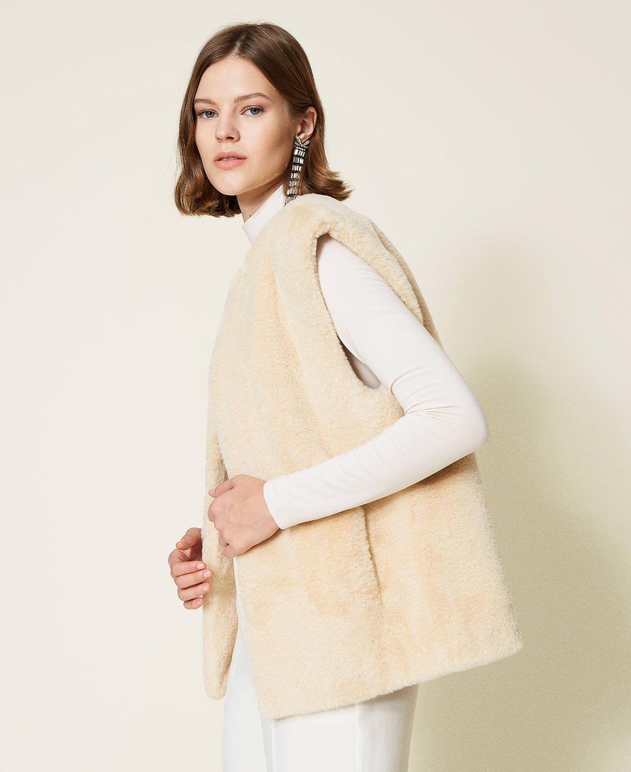 Gilet with pockets "Creme Brul&egrave;&rdquo; Beige Woman 212TP2231-02