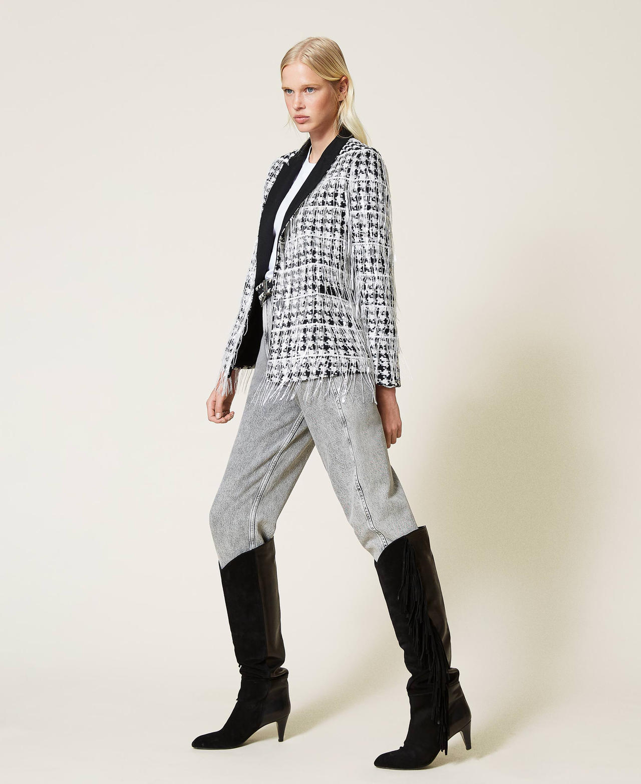 Blazer with sequin fringes &ldquo;Snow&rdquo; White / Black Large Houndstooth Woman 212TP2260-02