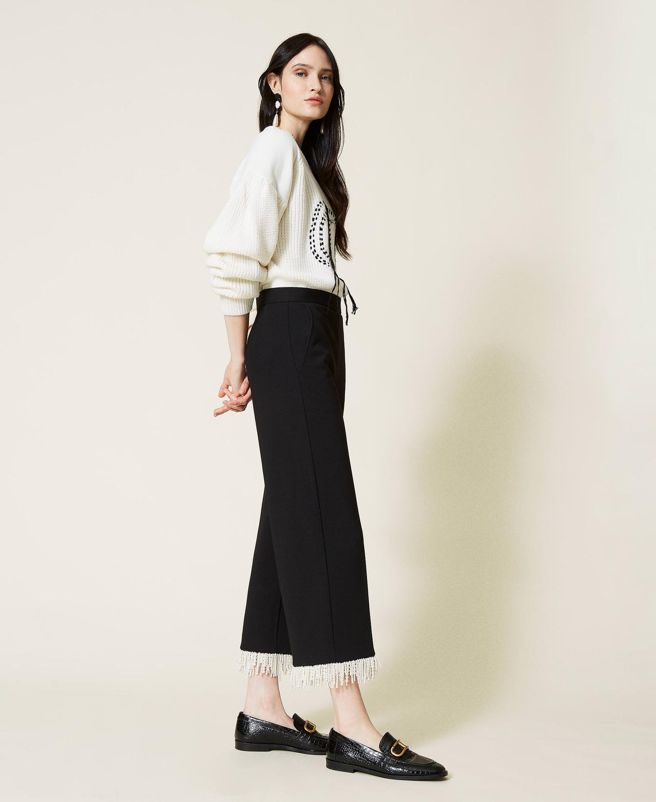 Cropped trousers with fringes Black Woman 212TP2530-02