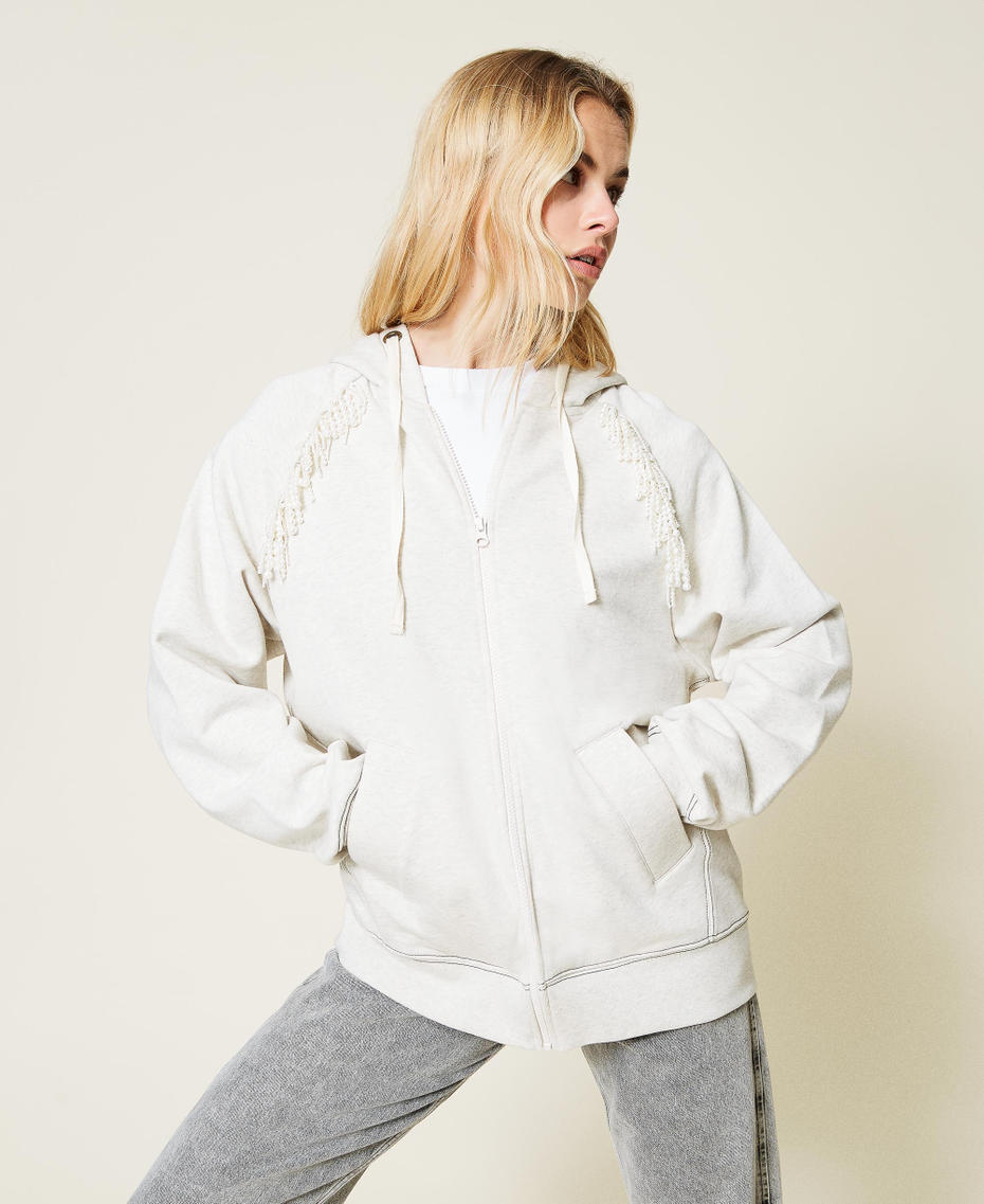 Felpa con cappuccio e frange di perle Grigio M&eacute;lange Chiaro Donna 212TP2540-03