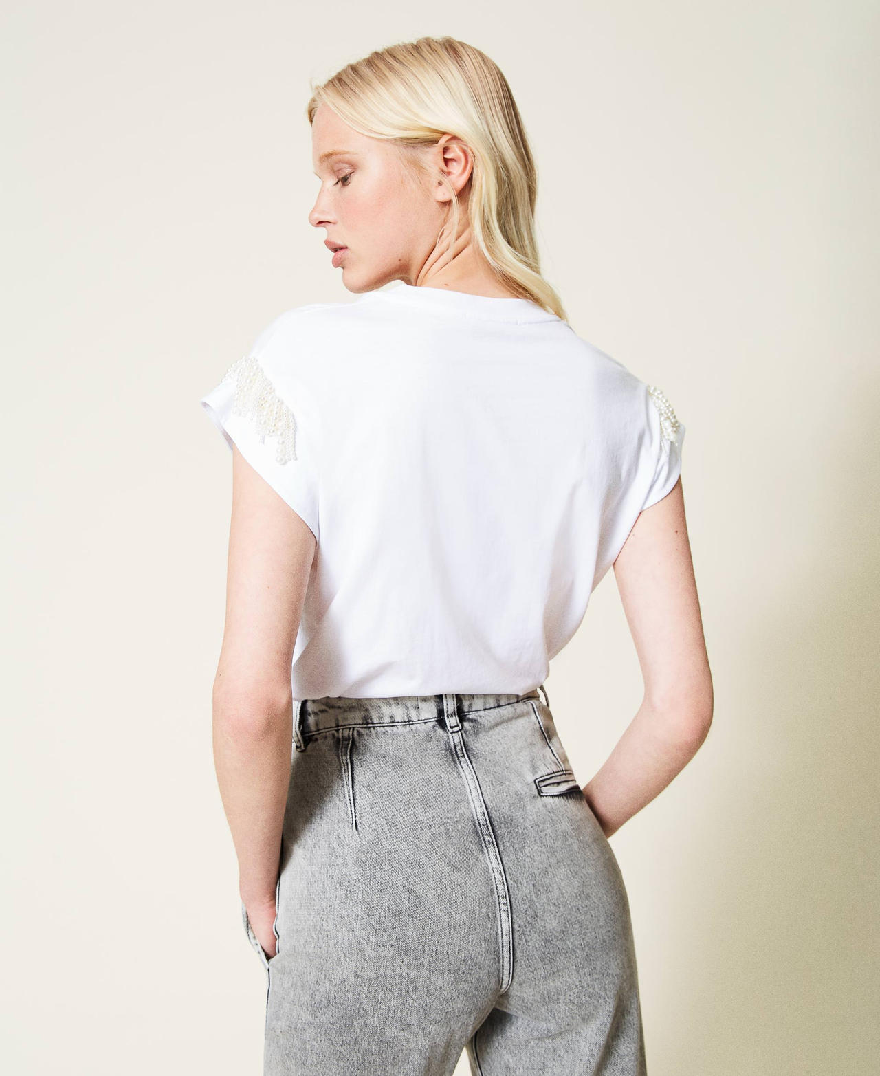 T-Shirt mit Perlenfransen Wei&szlig; Frau 212TP254B-02
