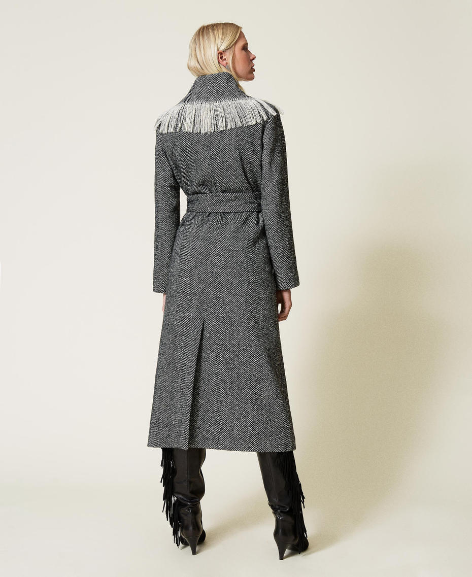 Chevron wool cloth coat with fringes Black / “Snow” White Herringbone Woman 212TP2610-03