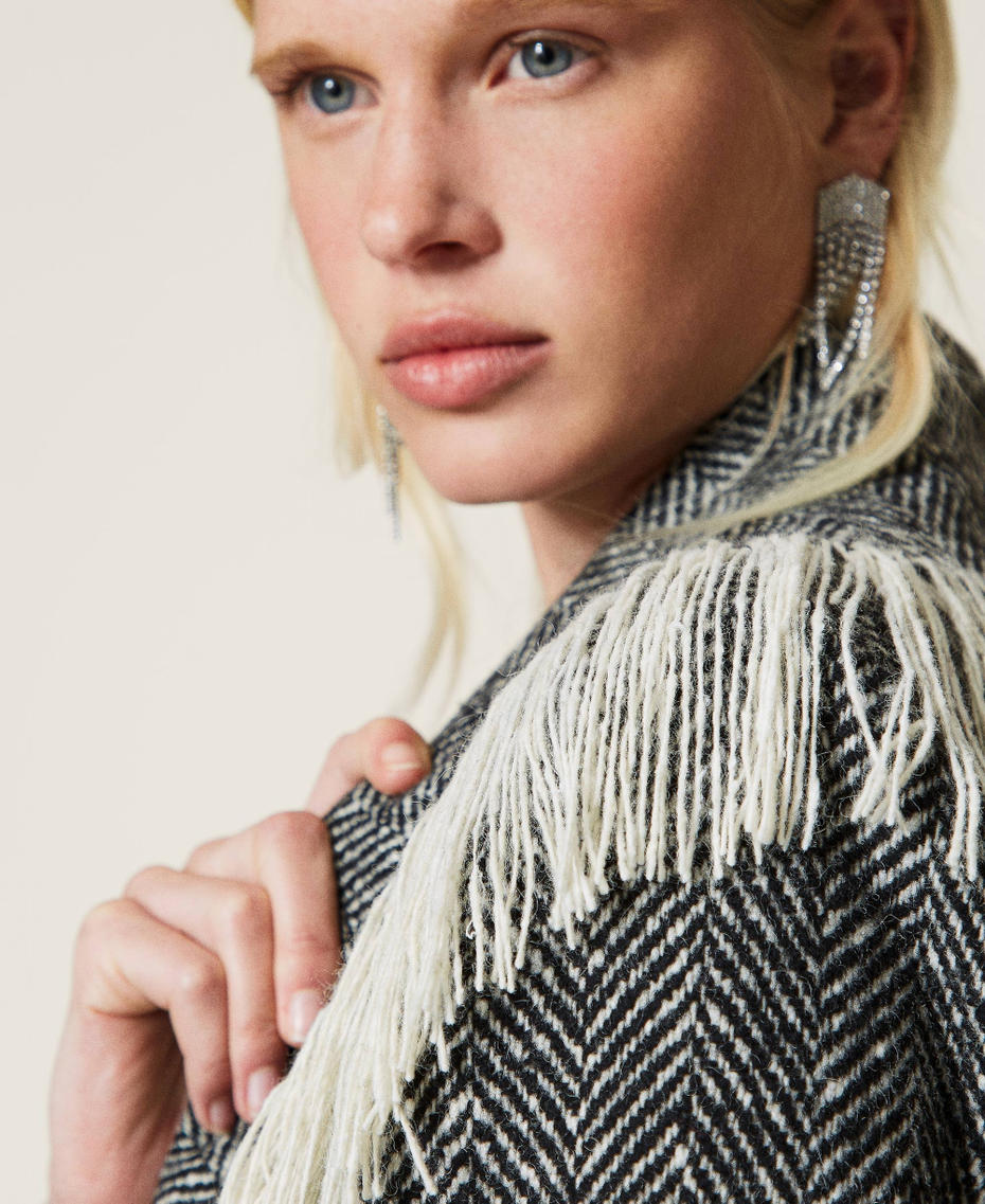 Chevron wool cloth coat with fringes Black / “Snow” White Herringbone Woman 212TP2610-05