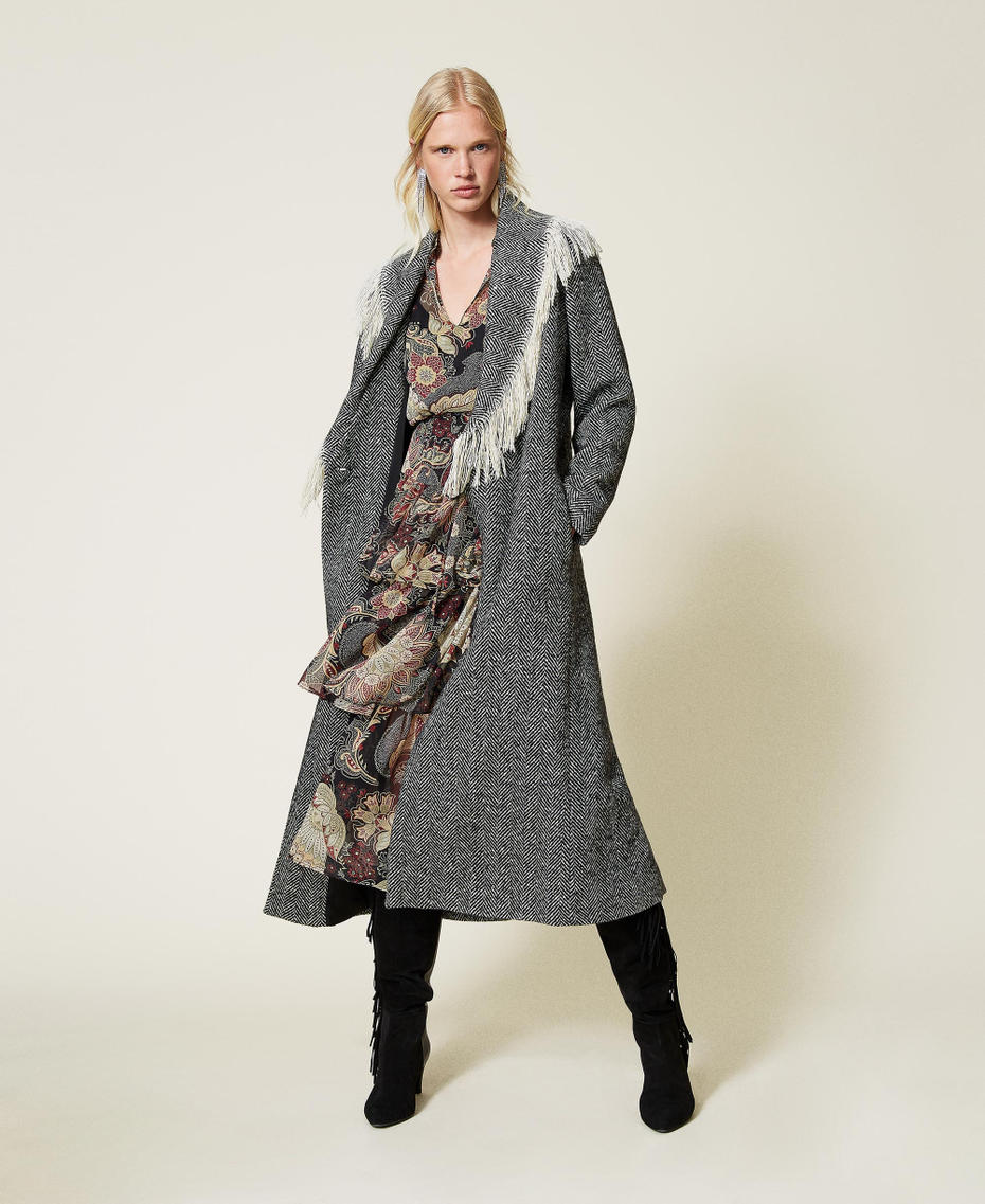 Chevron wool cloth coat with fringes Black / “Snow” White Herringbone Woman 212TP2610-0T