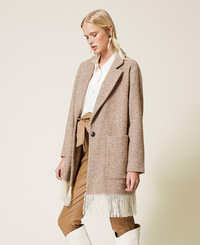 Chevron wool cloth coat with fringes at the hem "Rum” Brown / “Snow” White Herringbone Woman 212TP2611-05