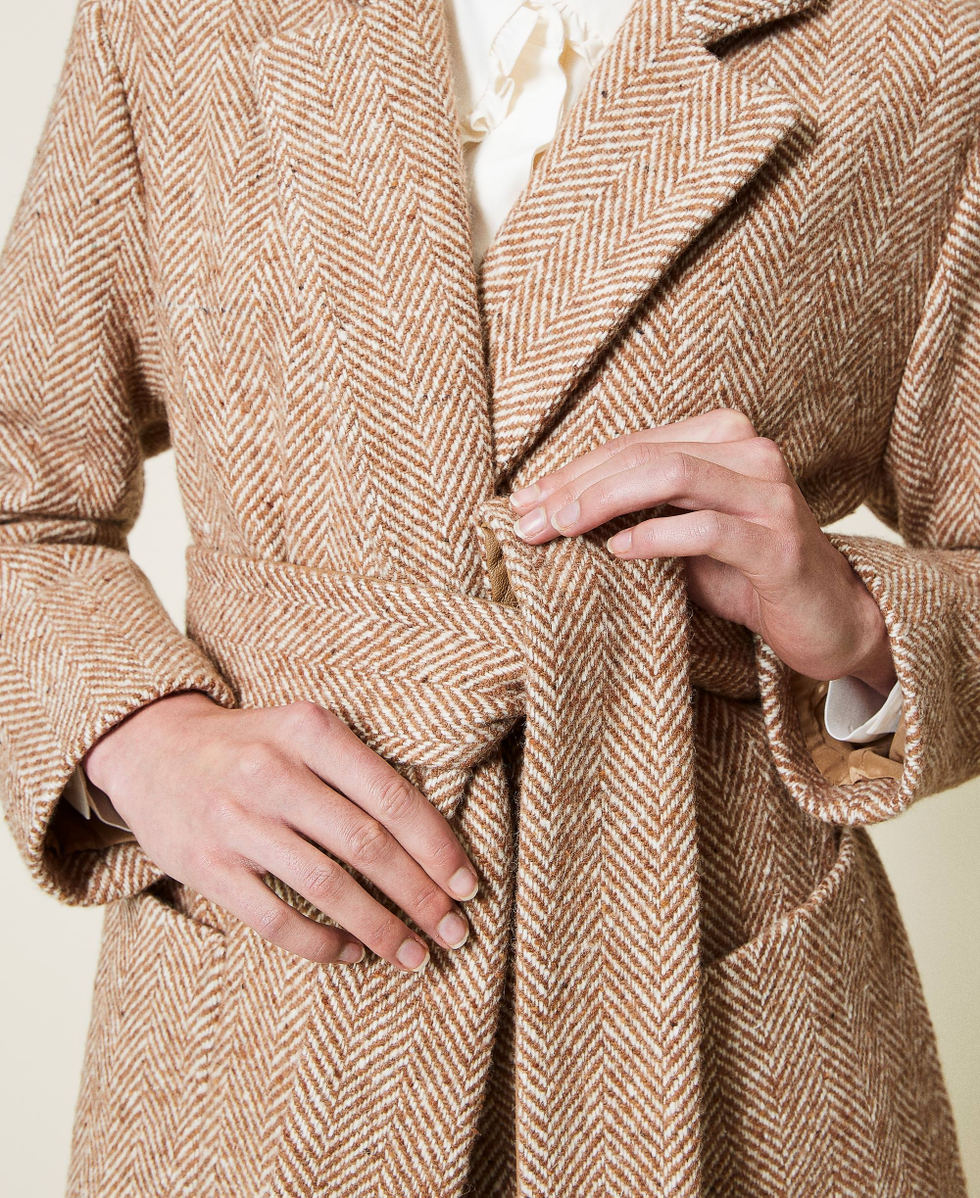 Manteau en drap a chevrons avec franges dans le bas Femme Marron TWINSET Milano