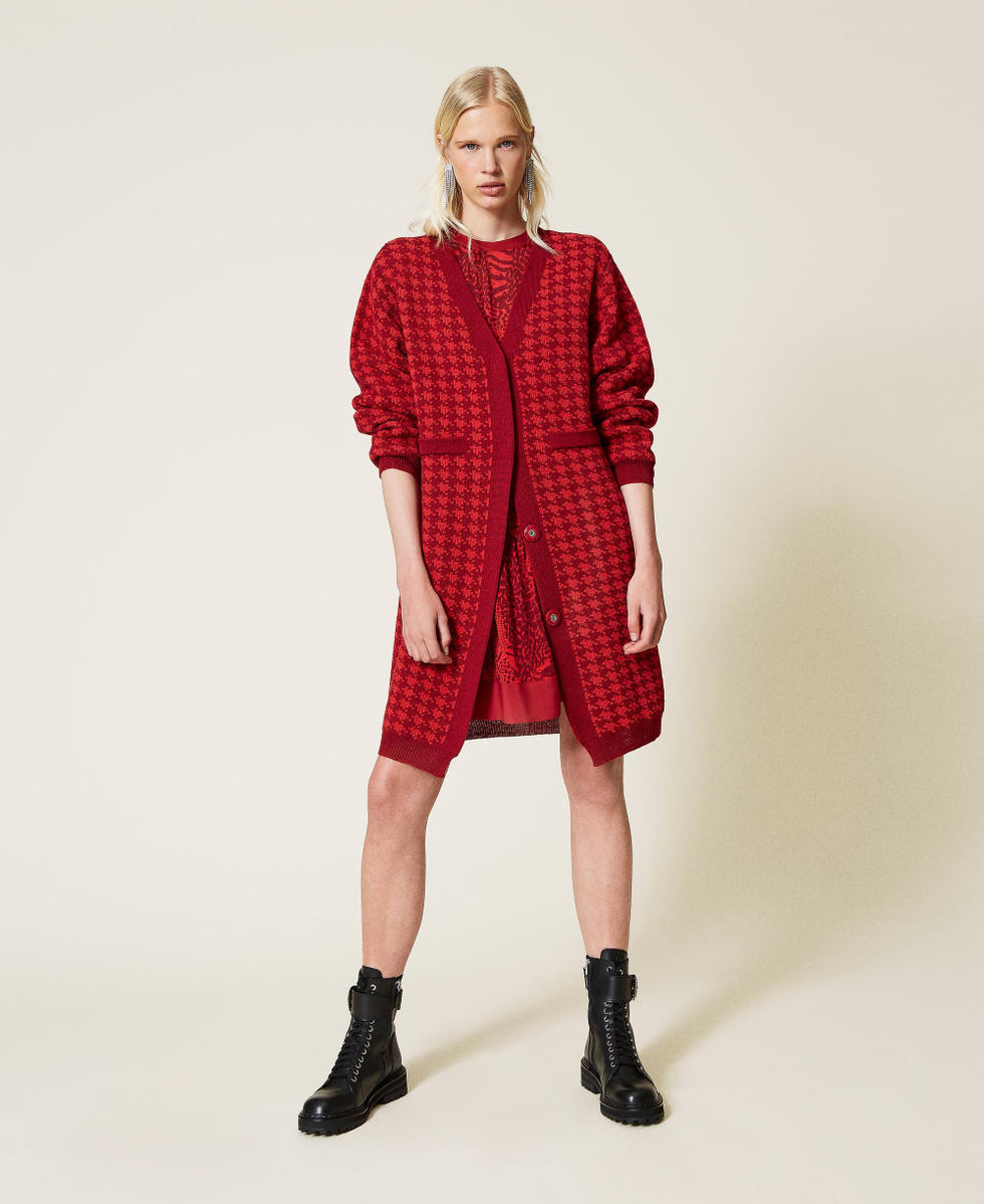 Jacquard-Cardigan mit Hahnentrittmuster Jacquard Hahnentrittmuster dunkles Himbeerrot Frau 212TP3052-01