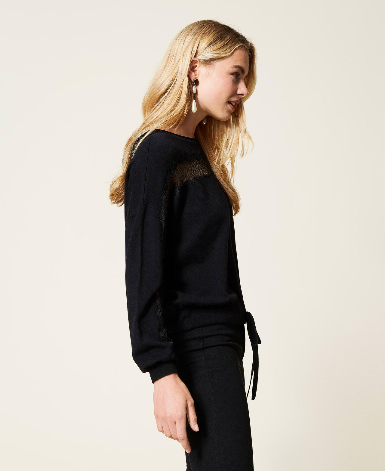 Maglia con intarsi di pizzo Nero Donna 212TP3200-02