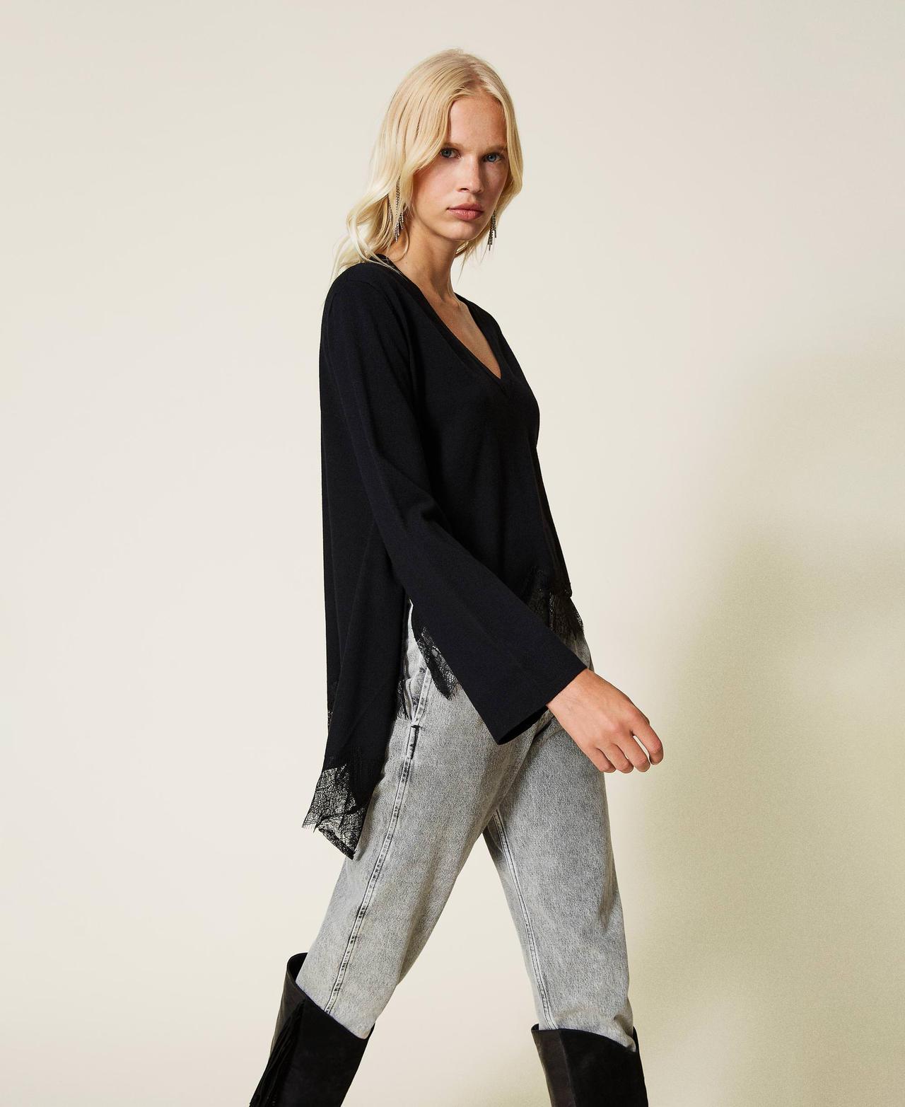 Pull avec dentelle festonn&eacute;e Noir Femme 212TP3204-03